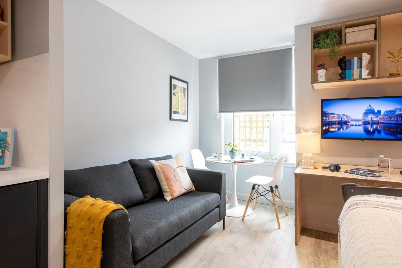 Sleek Studios, Apartments And Private Bedrooms At Silk Mill Close To Edinburgh Old Town ภายนอก รูปภาพ