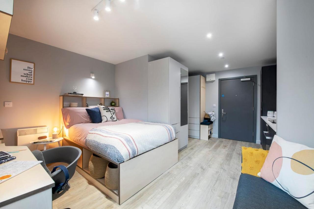 Sleek Studios, Apartments And Private Bedrooms At Silk Mill Close To Edinburgh Old Town ภายนอก รูปภาพ